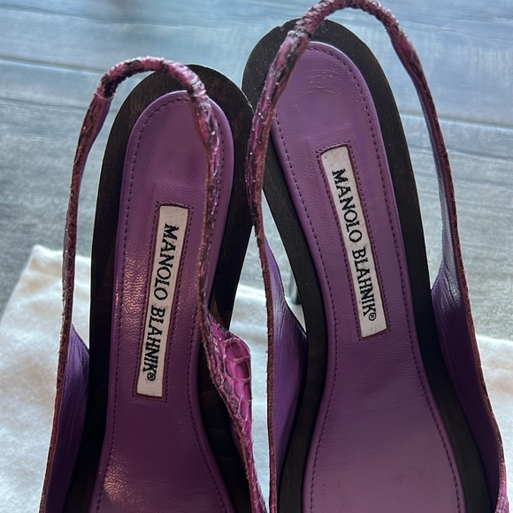 Manolo Blahnik Kin Wood Platform Snakeskin Peep Toe Slingback Heels - Picture 5 of 5